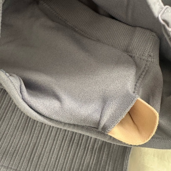 ASOS Ribbed Active Sports Bra & Shorts Set - Picture 4 of 5